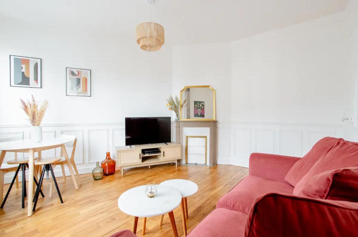Charmant Appartement Cosy A Suresnes Exteriér fotografie