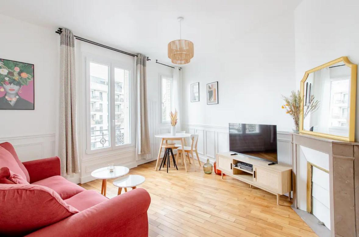 Charmant Appartement Cosy A Suresnes Exteriér fotografie